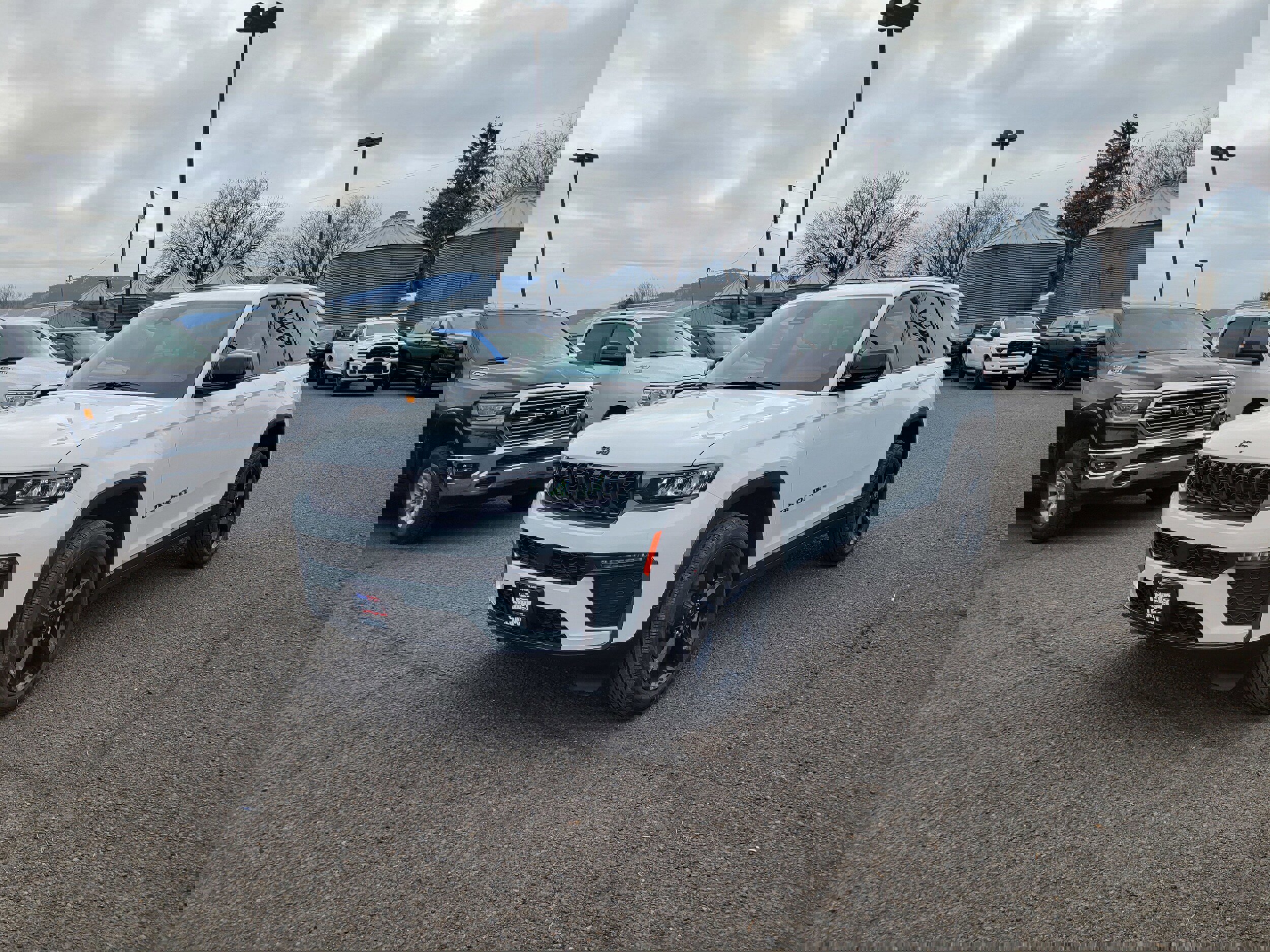 New 2026 Jeep Grand Cherokee Limited w/ Limited Altitude Package image 14