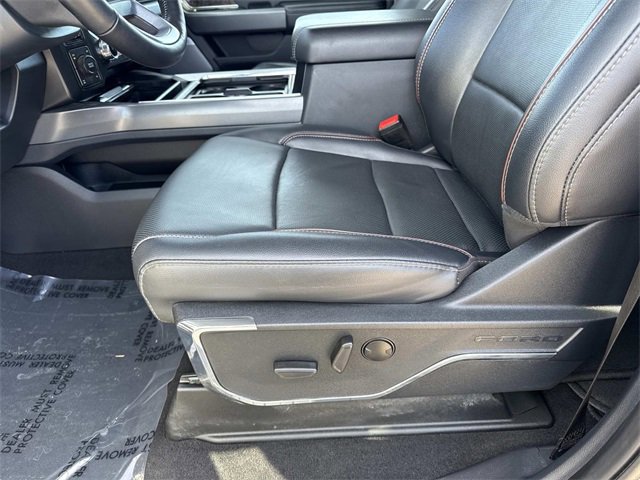 Used 2024 Ford F250 Lariat w/ Lariat Ultimate Package image 9