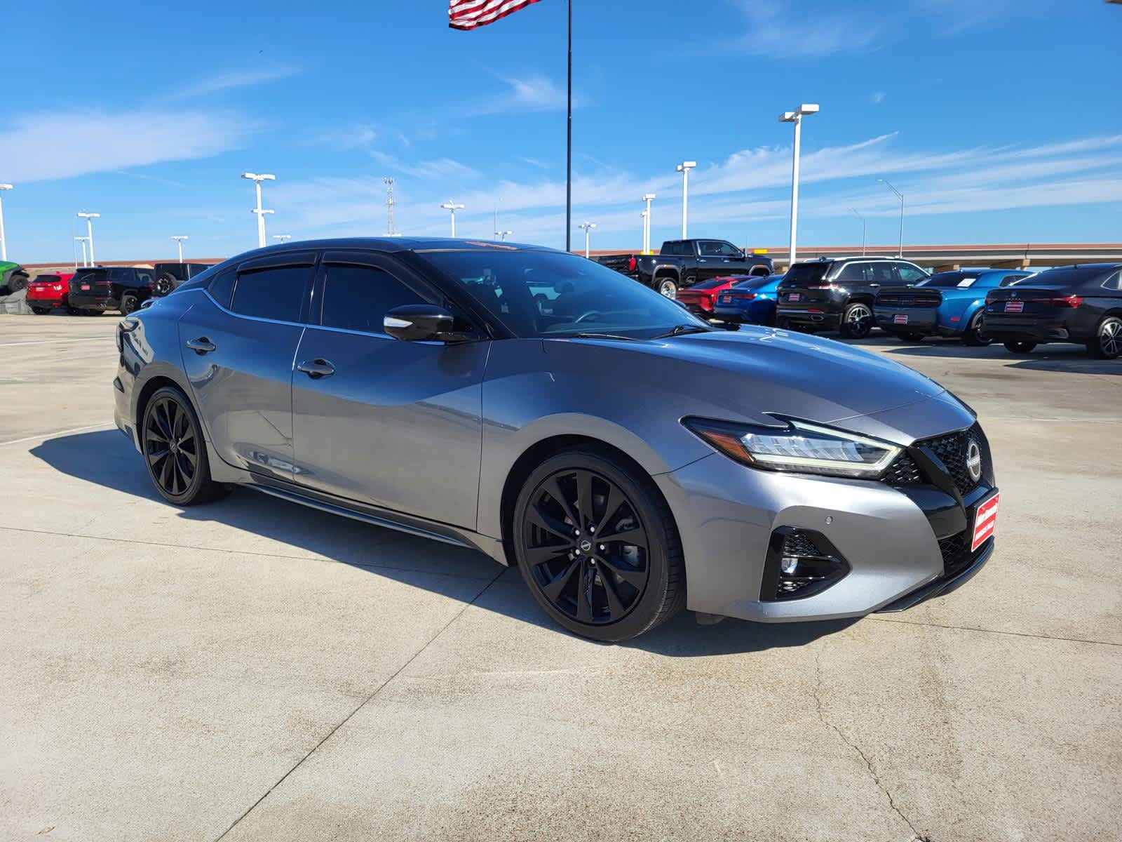 Used 2023 Nissan Maxima SR w/ Sport Mat Group image 7