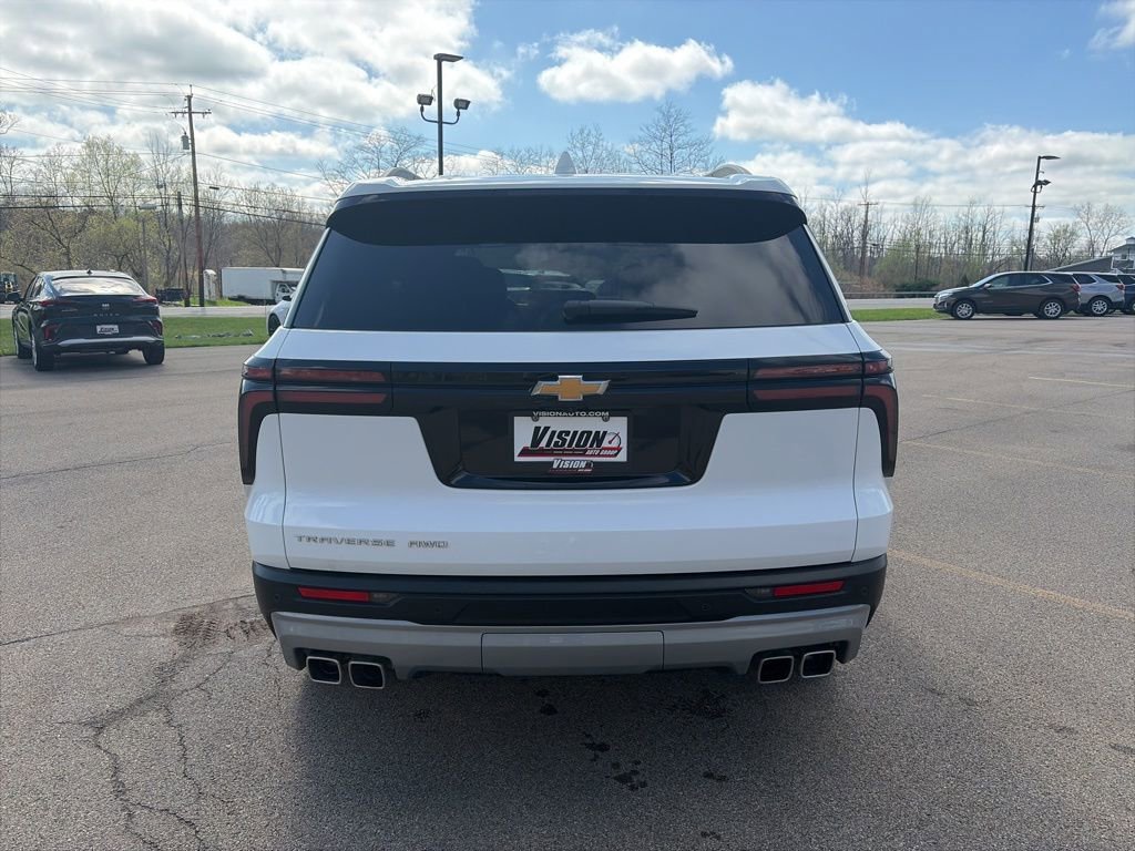 Used 2026 Chevrolet Traverse LT image 6