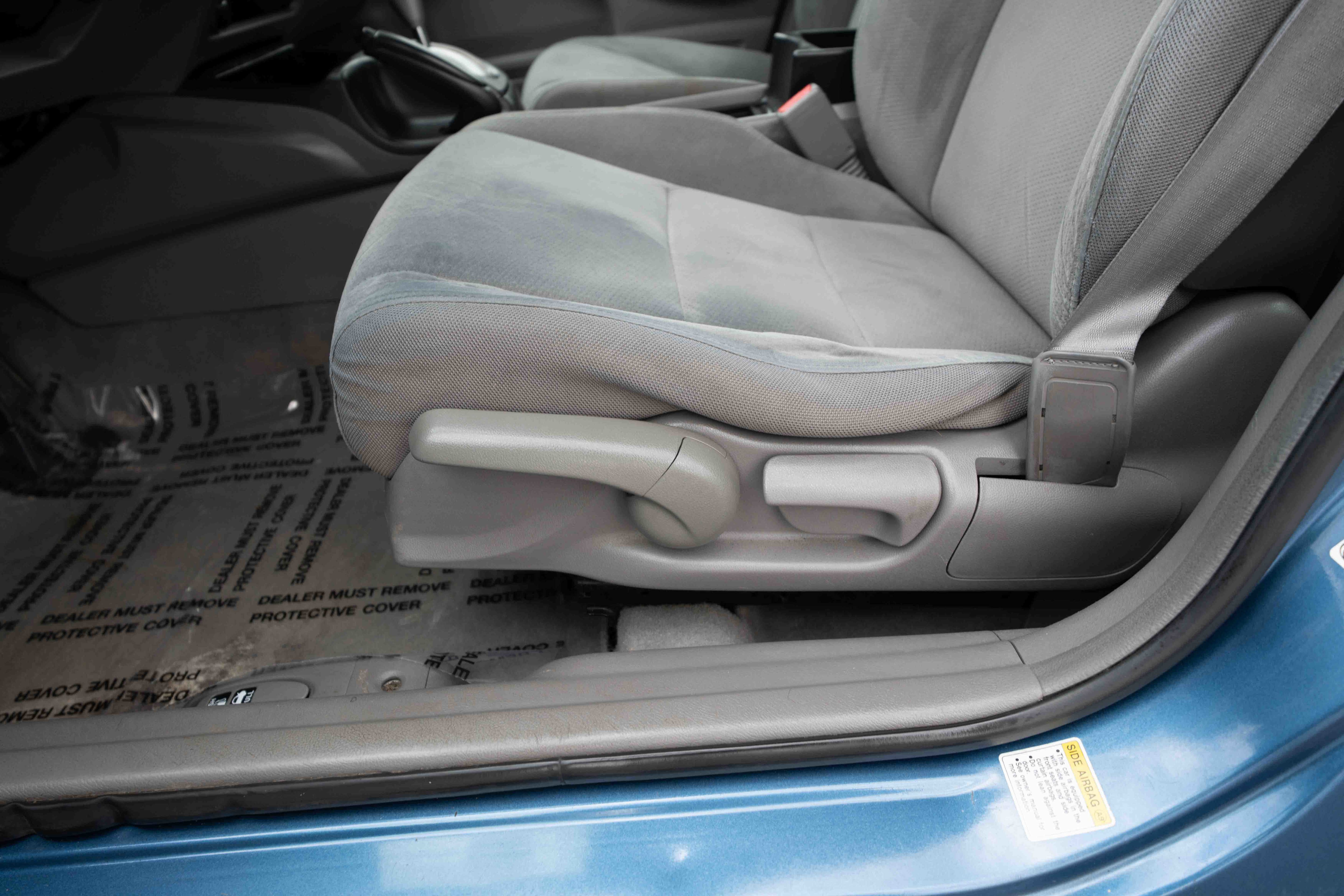 Used 2010 Honda Civic DX-VP image 12