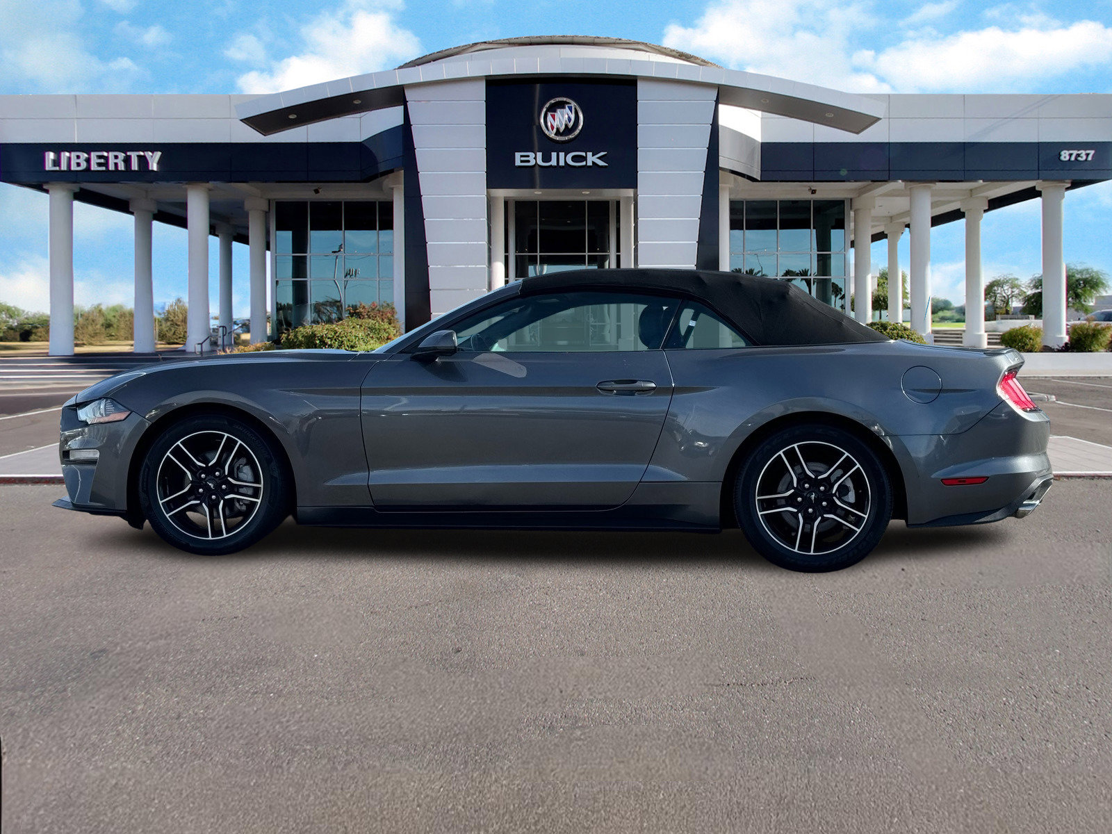 Used 2021 Ford Mustang Premium image 7
