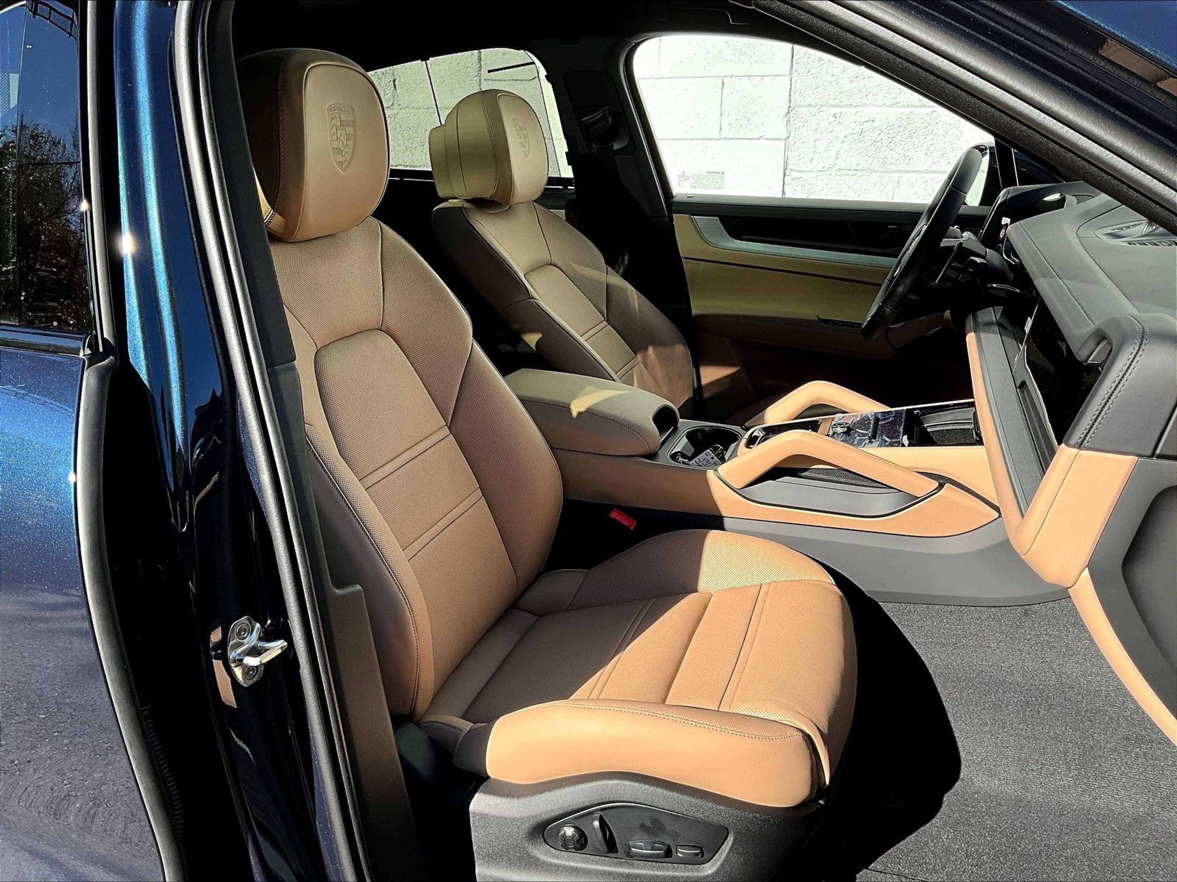 New 2026 Porsche Cayenne E-Hybrid image 10