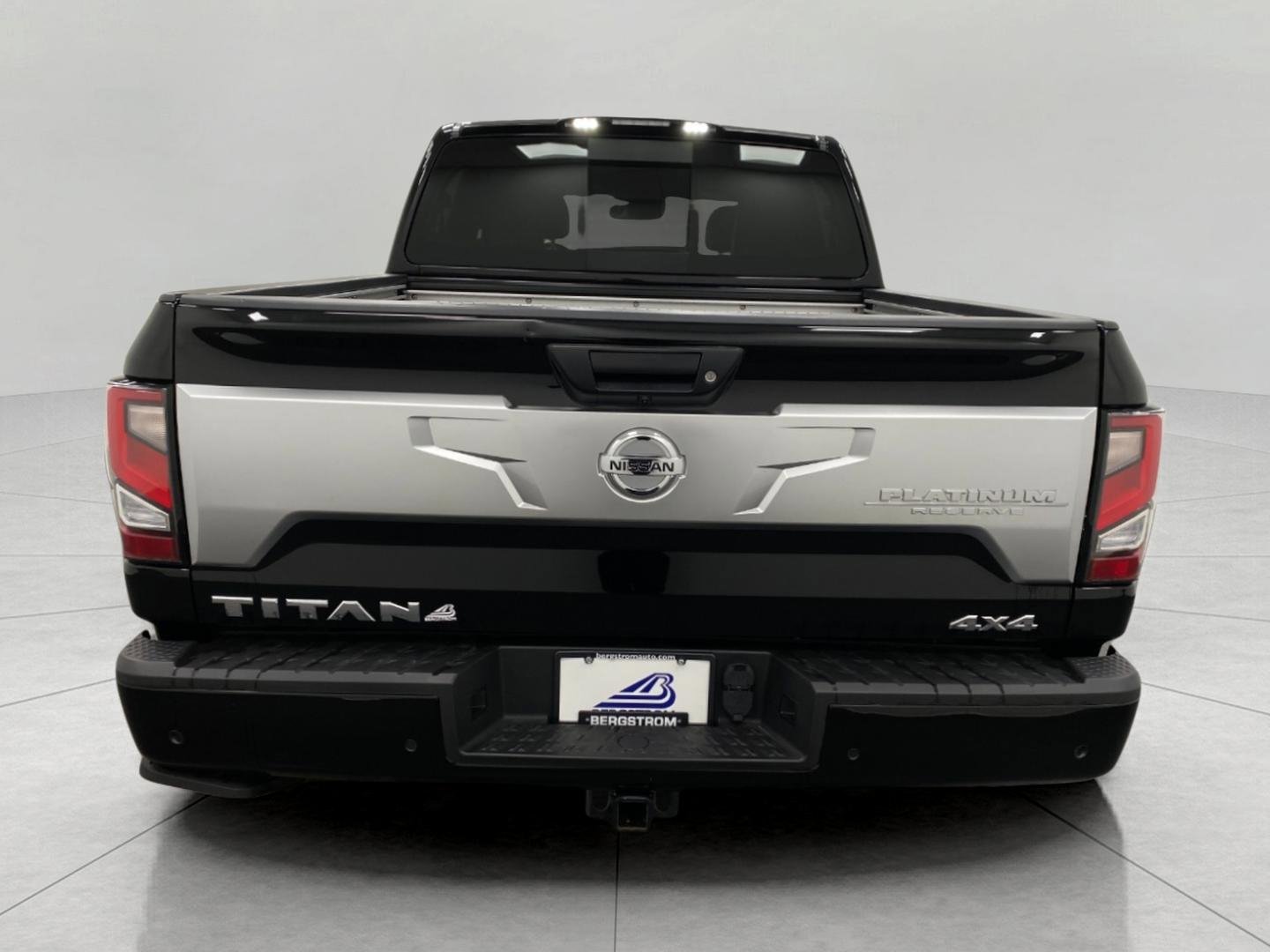 Used 2021 Nissan Titan Platinum Reserve w/ Moonroof Package image 6