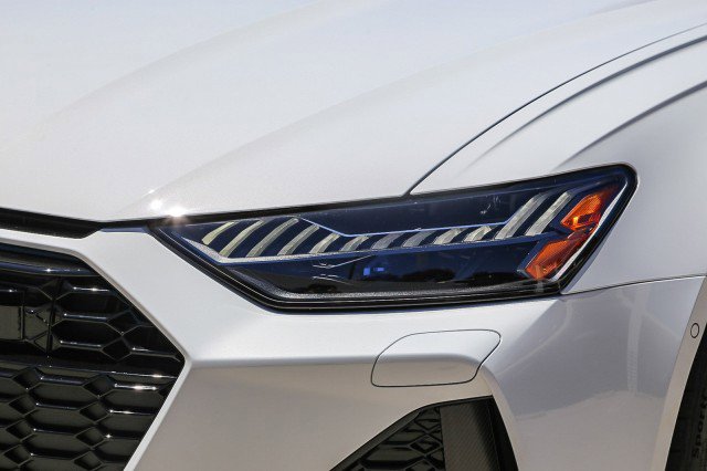 New 2025 Audi RS 6 performance image 4
