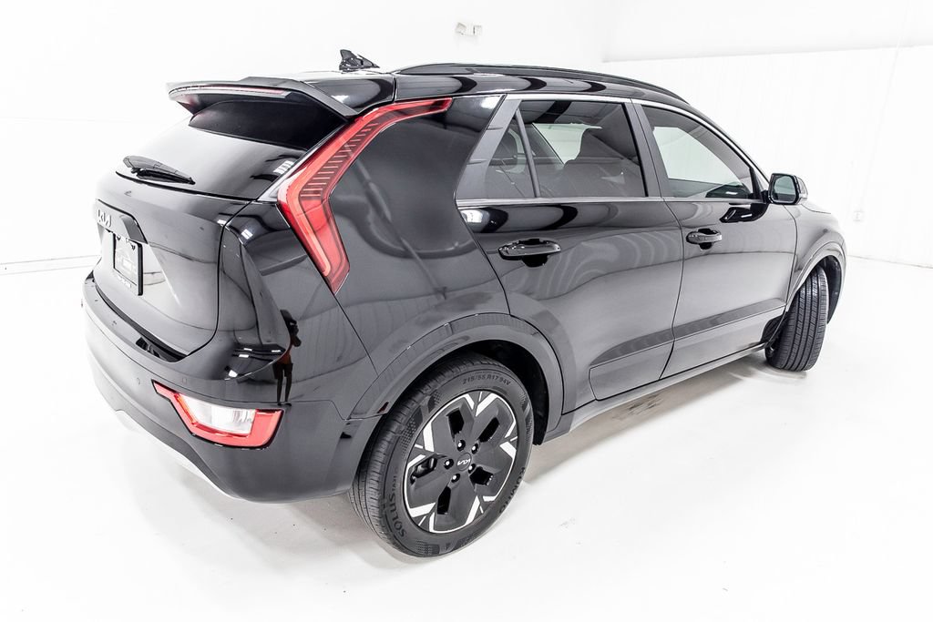 Used 2023 Kia Niro Wind FWD image 7