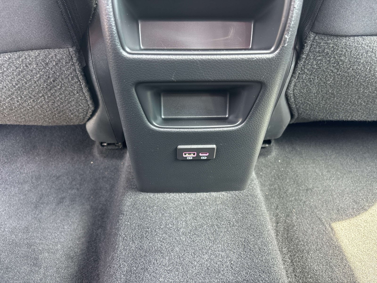 Used 2019 Nissan Sentra SV FWD image 8