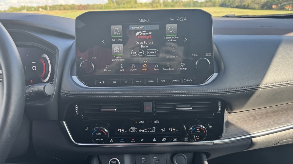 Used 2022 Nissan Rogue Platinum w/ Head-Up Display Package image 26