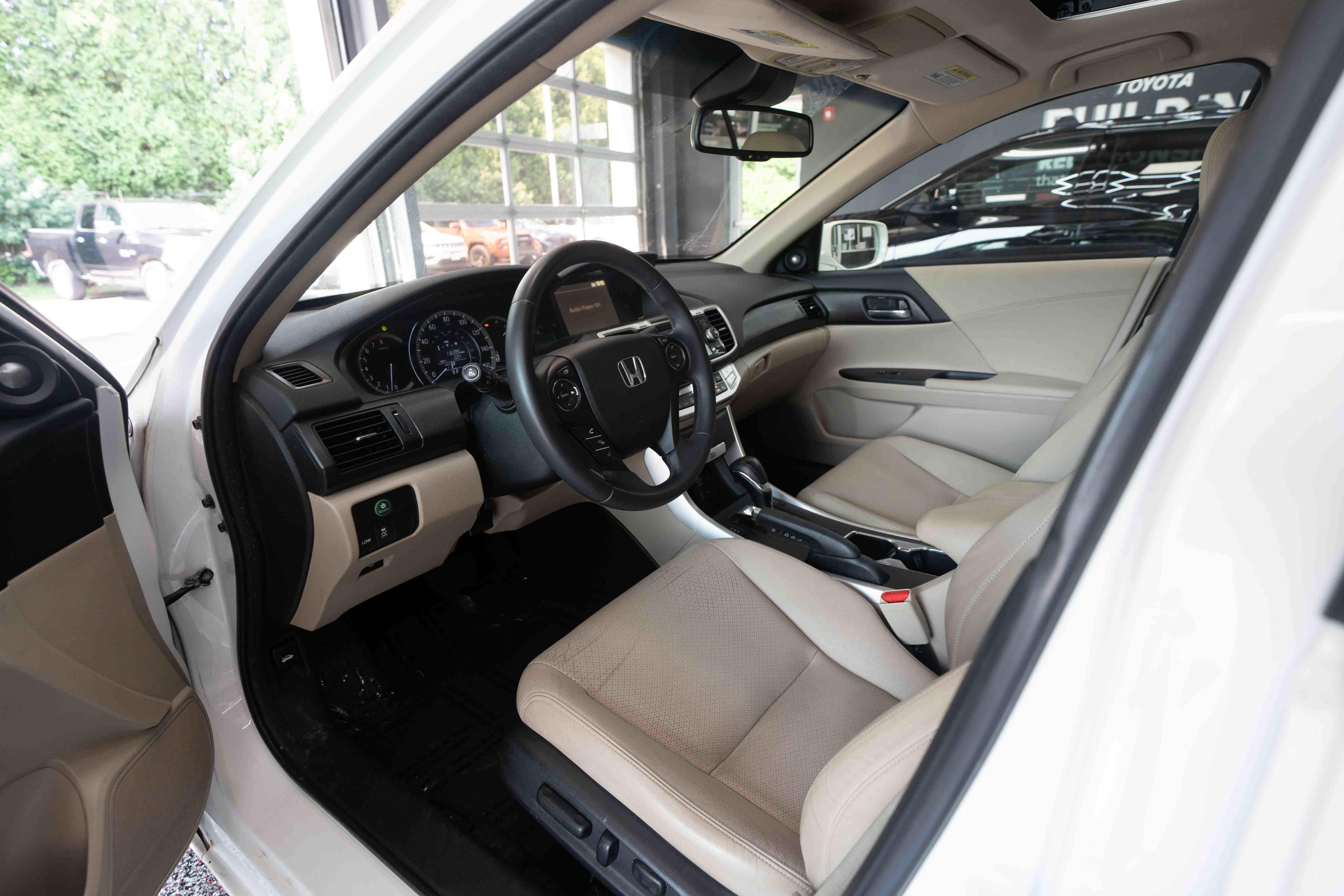 Used 2013 Honda Accord EX-L image 8