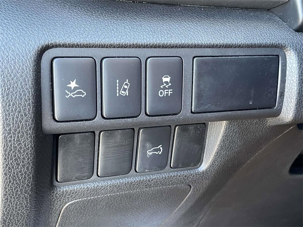 Used 2025 Mitsubishi Eclipse Cross SE image 27