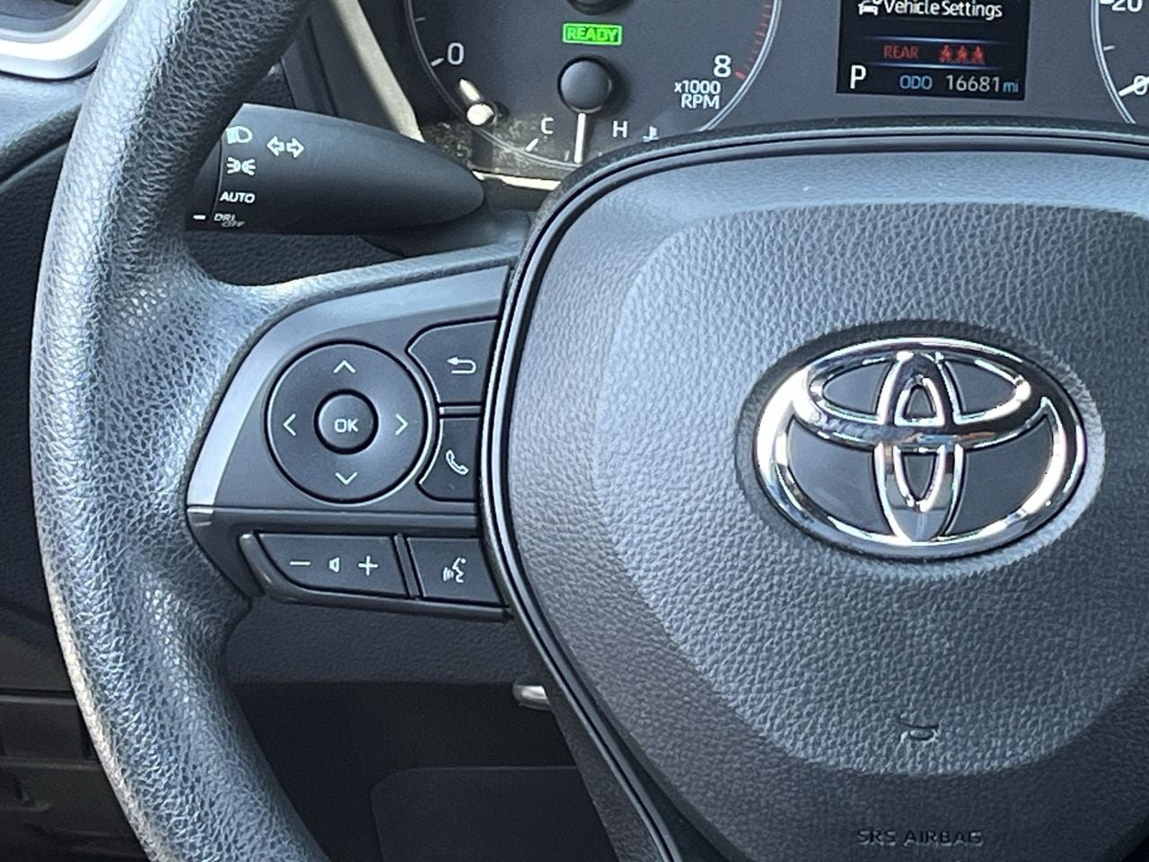 Used 2023 Toyota Corolla Cross AWD Hybrid image 12