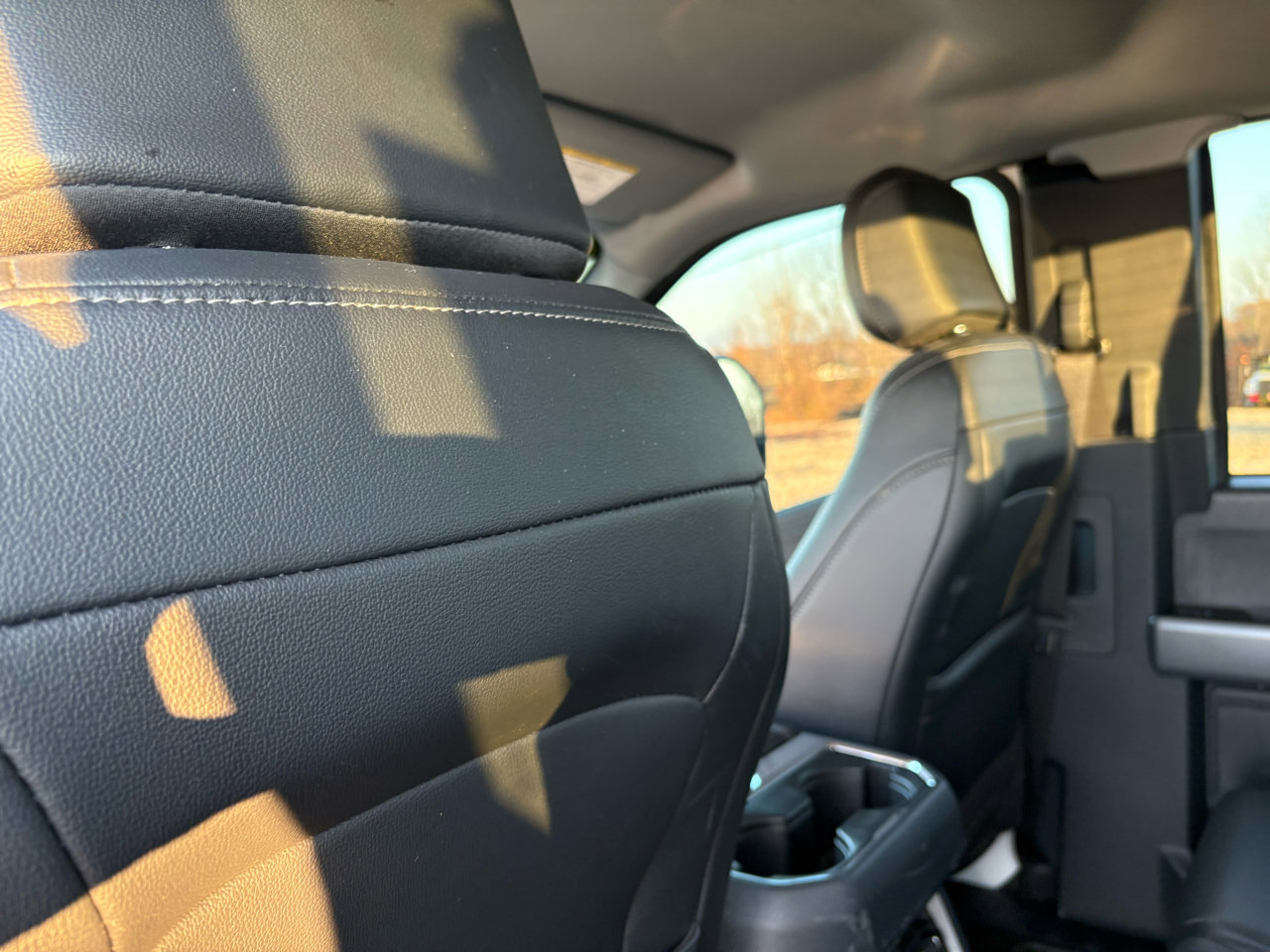 Used 2023 Ford F350 Lariat image 38