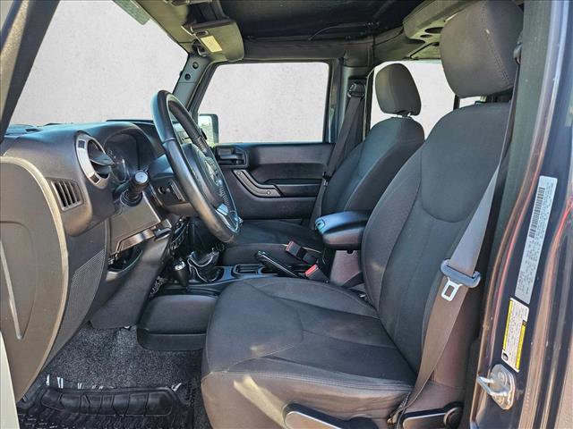 Used 2017 Jeep Wrangler Unlimited Sport w/ Connectivity Group AWD/4WD image 20
