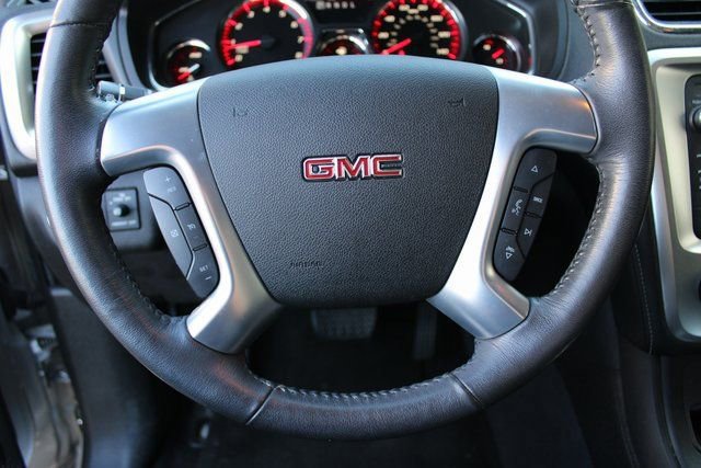 Used 2015 GMC Acadia SLE image 11