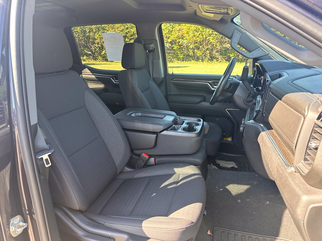 Used 2023 Chevrolet Silverado 1500 LT AWD/4WD image 21