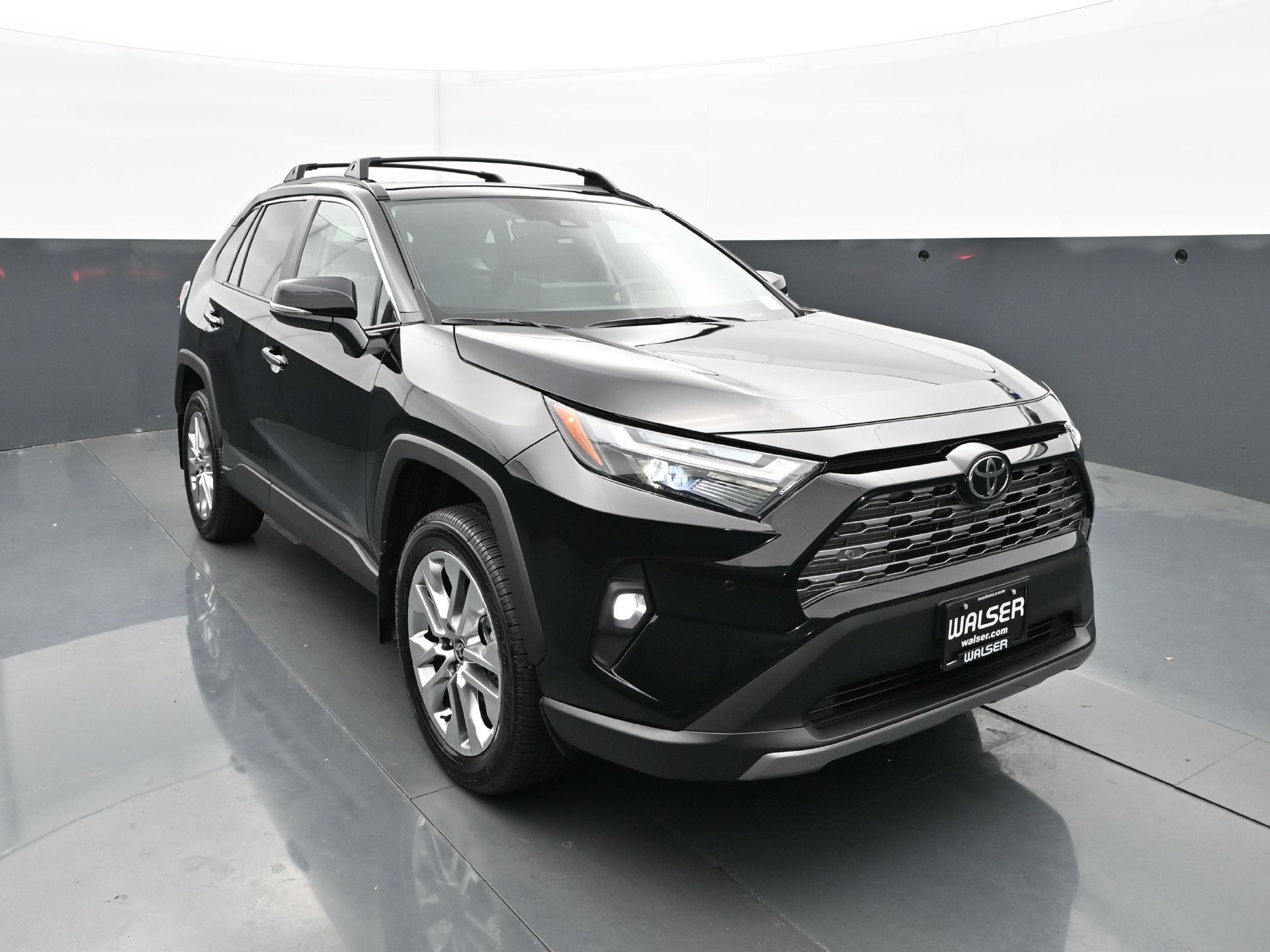 Used 2025 Toyota RAV4 Limited w/ Weather Package AWD/4WD image 11