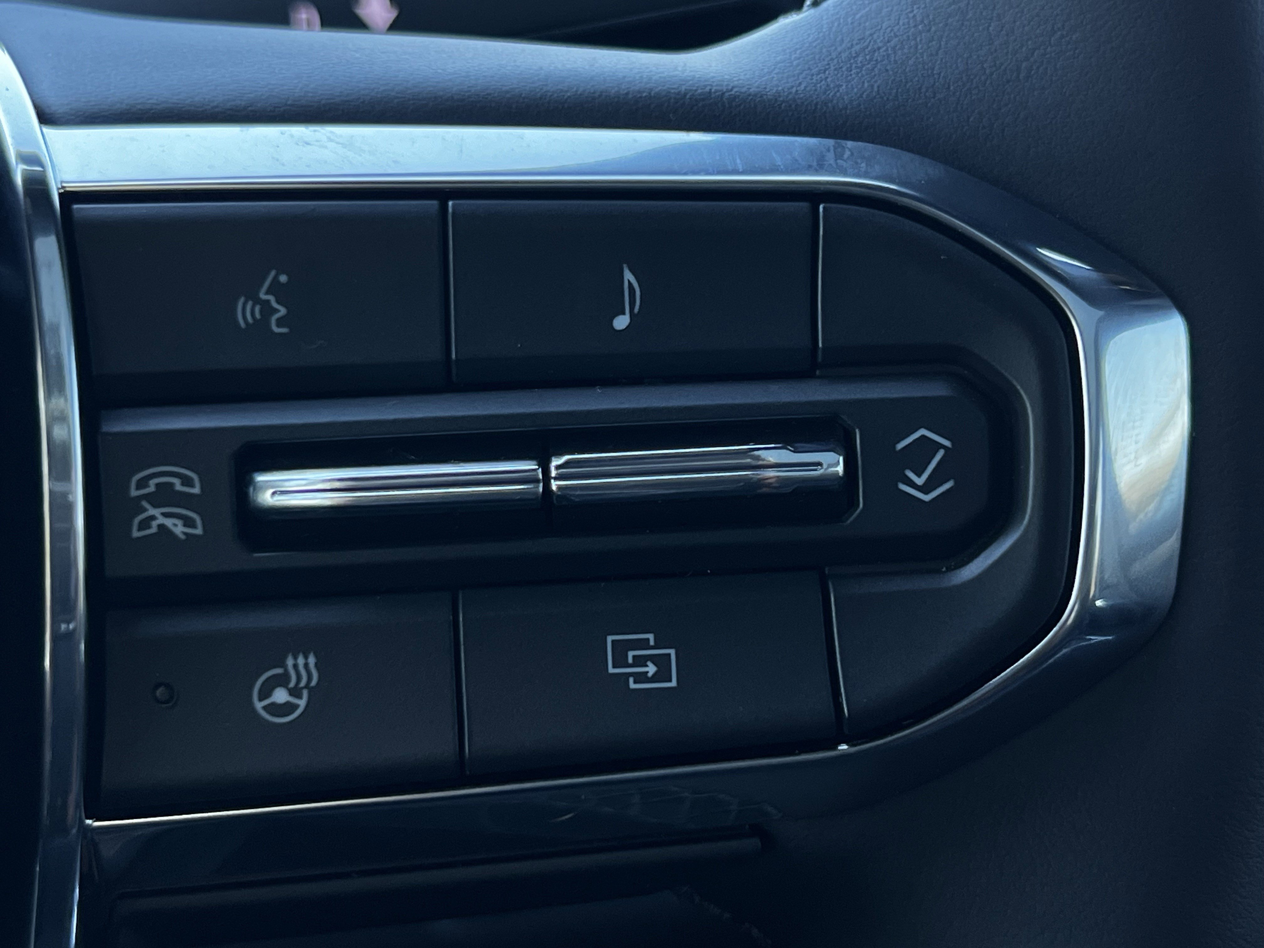 New 2025 GMC Sierra EV Denali image 12