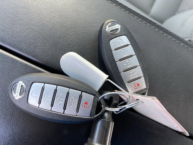 Used 2021 Nissan Rogue SV w/ Premium Package FWD image 43