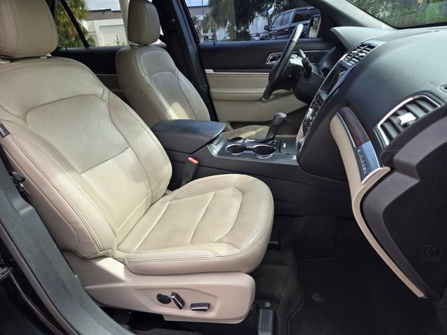 Used 2018 Ford Explorer Limited FWD image 17