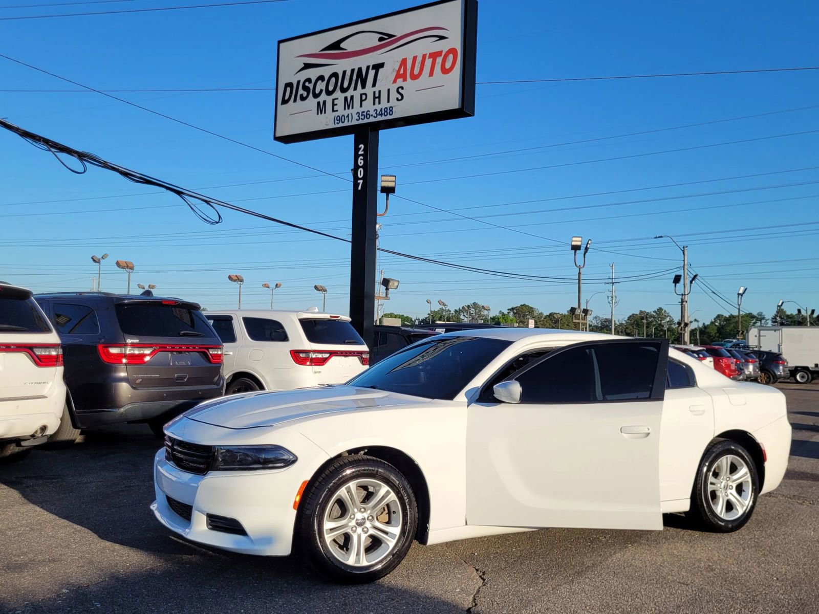 Used 2022 Dodge Charger SXT RWD image 19