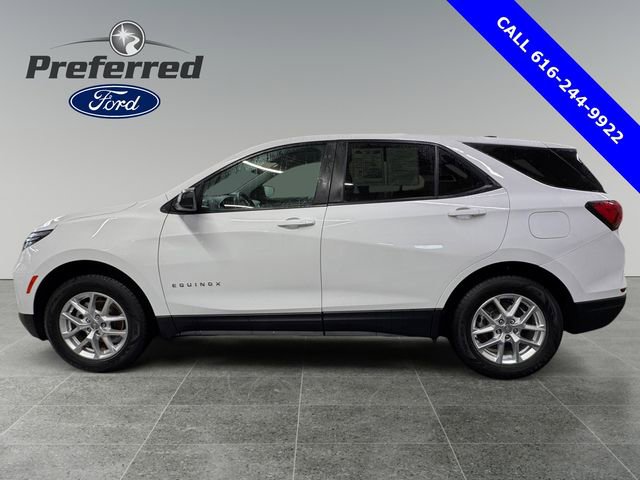 Used 2022 Chevrolet Equinox LS w/ LS Convenience Package image 7
