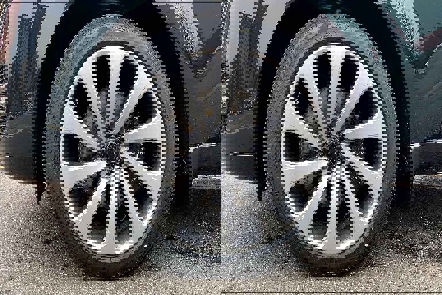 New 2026 Land Rover Range Rover SE image 11