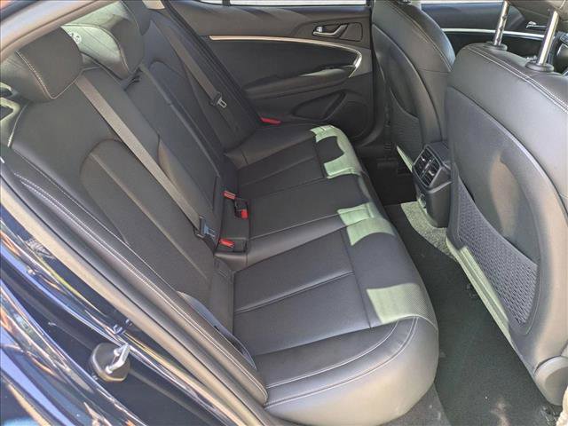 Used 2021 Genesis G70 2.0T RWD image 19