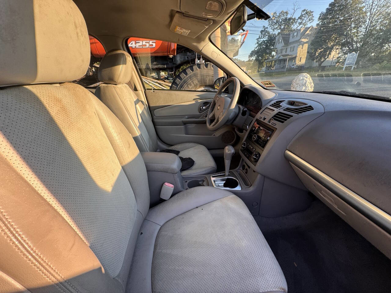 Used 2005 Chevrolet Malibu LT image 16