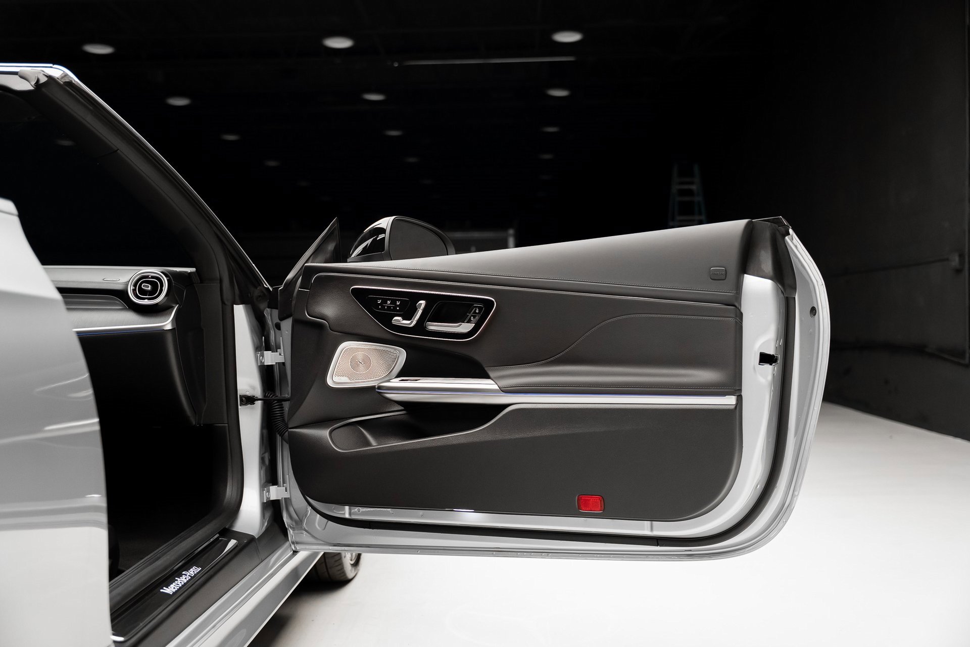 Used 2024 Mercedes-Benz CLE 300 4MATIC Cabriolet image 60