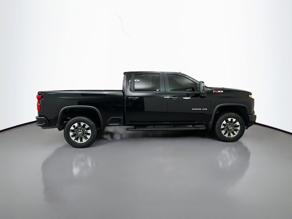 Used 2024 Chevrolet Silverado 2500 Custom w/ Custom Value Package image 10