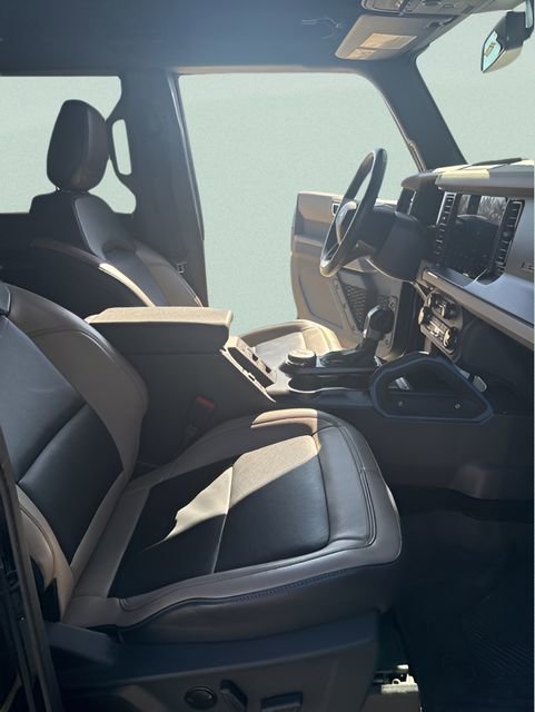 Used 2023 Ford Bronco Wildtrak image 29