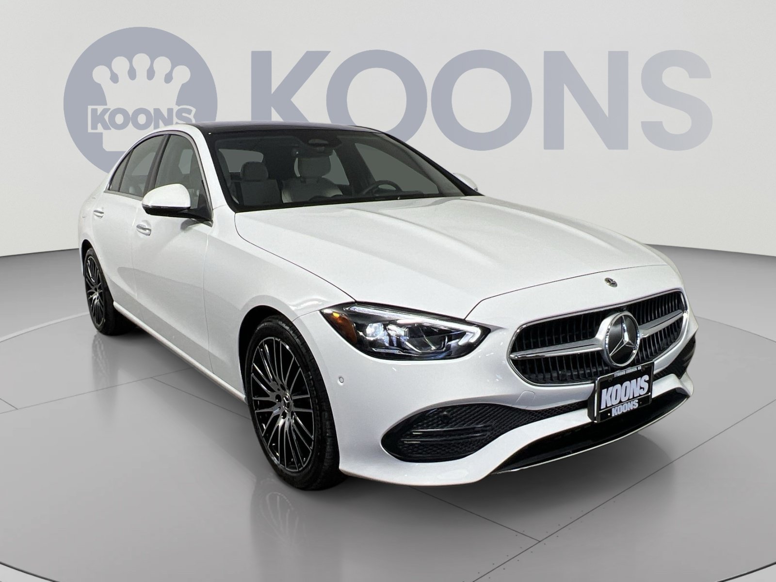 Used 2025 Mercedes-Benz C 300 4MATIC Sedan image 2