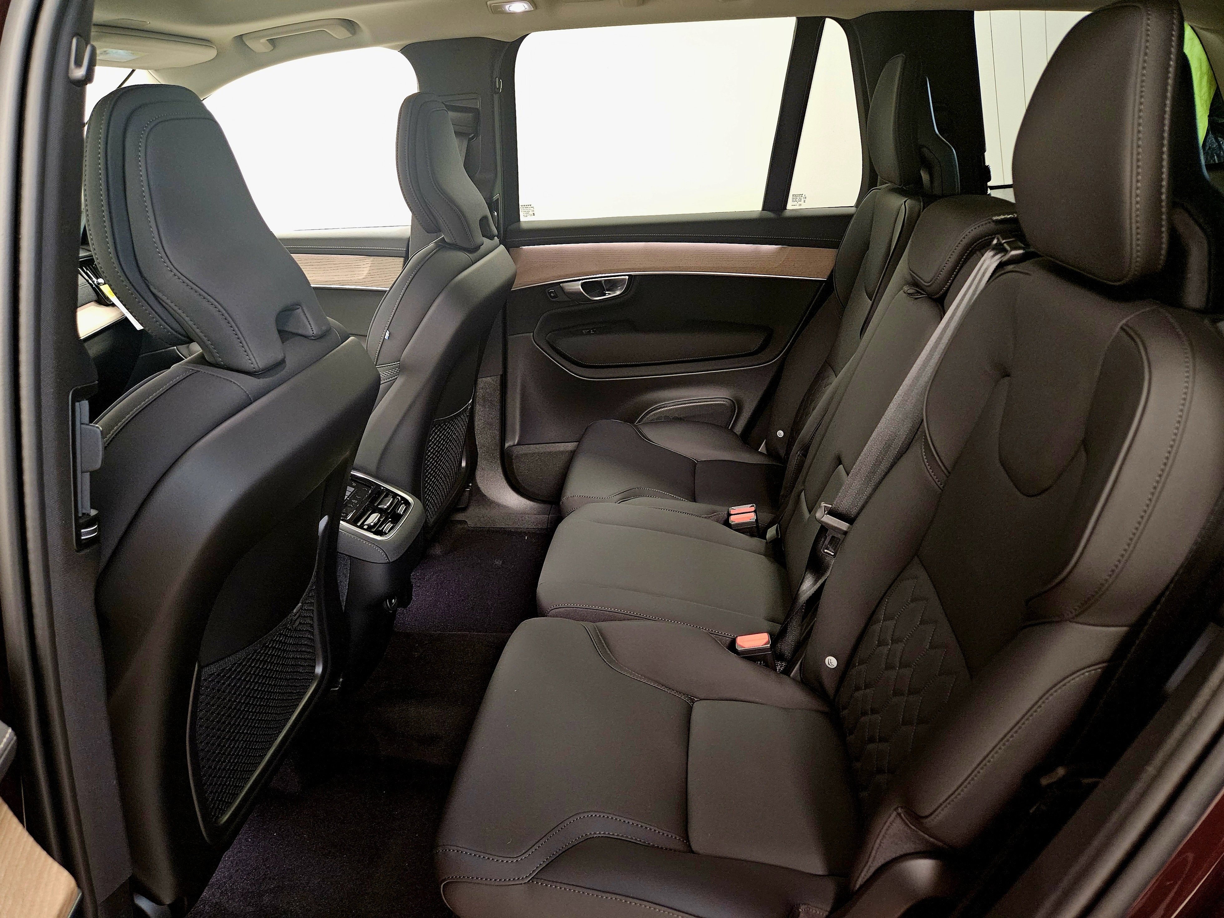 New 2026 Volvo XC90 B5 Core w/ Protection Package Premier image 12