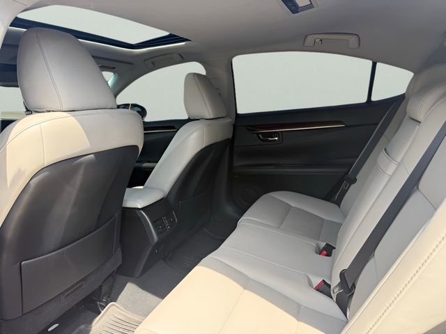 Used 2017 Lexus ES 350 w/ Navigation System Package FWD image 6