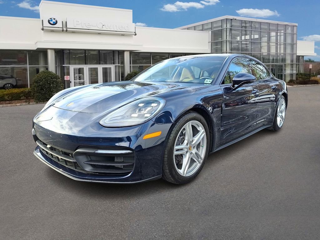 Used 2022 Porsche Panamera 4 image 1