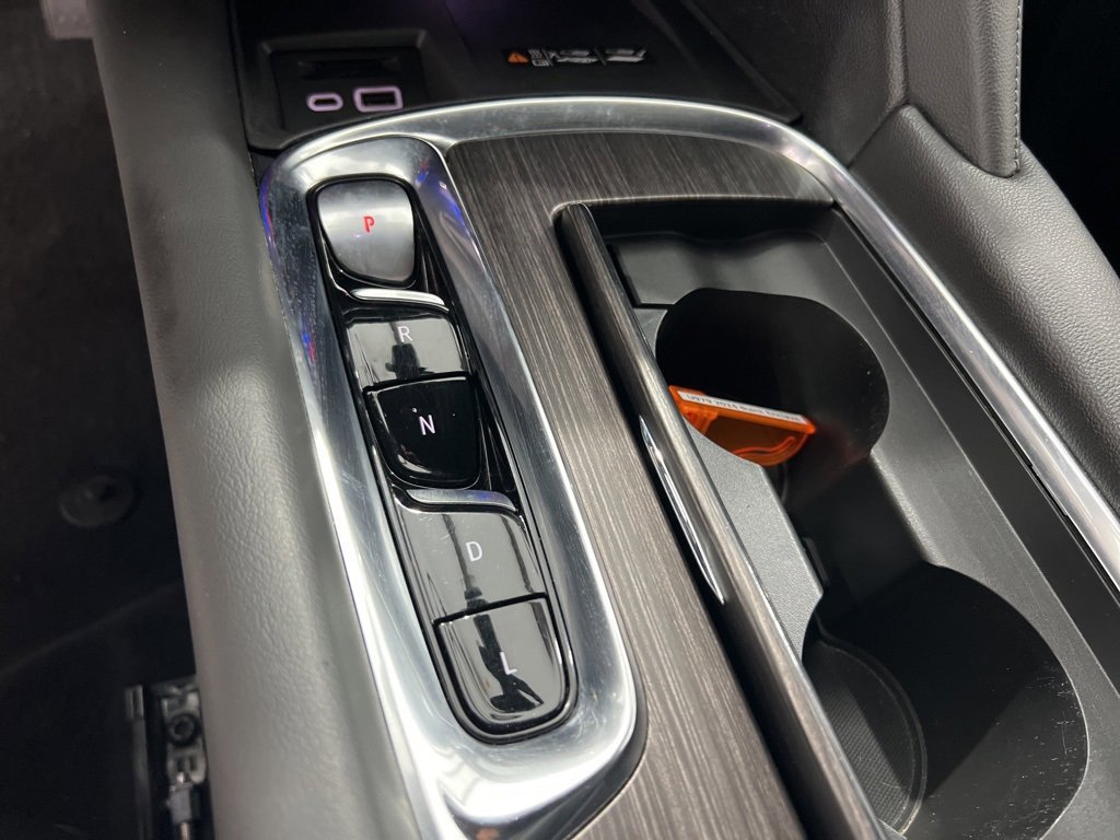 Used 2024 Buick Enclave Avenir w/ Avenir Technology Package image 14