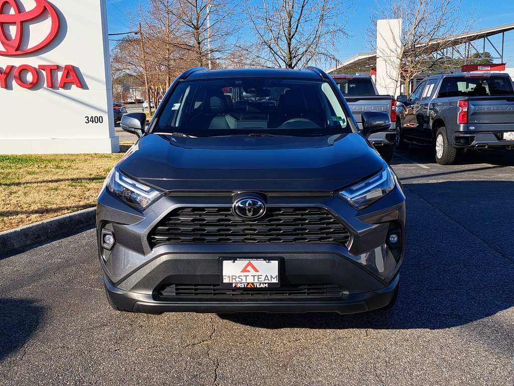 Used 2022 Toyota RAV4 XLE Premium image 3