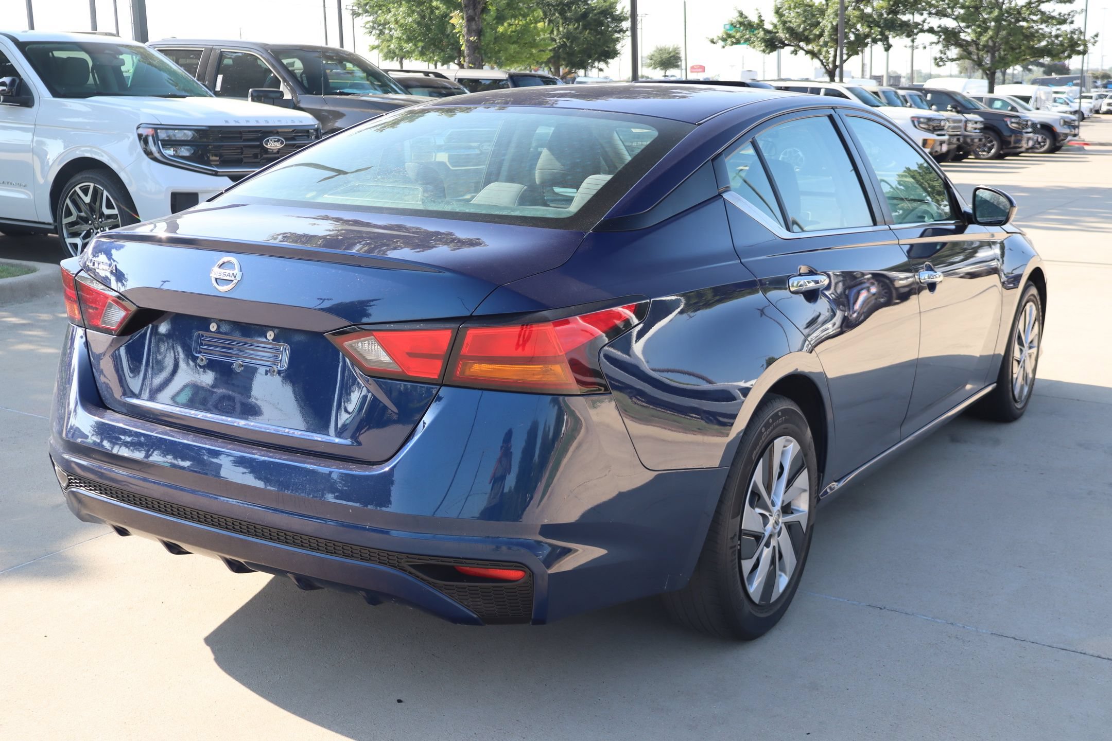 Used 2021 Nissan Altima 2.5 S FWD image 3