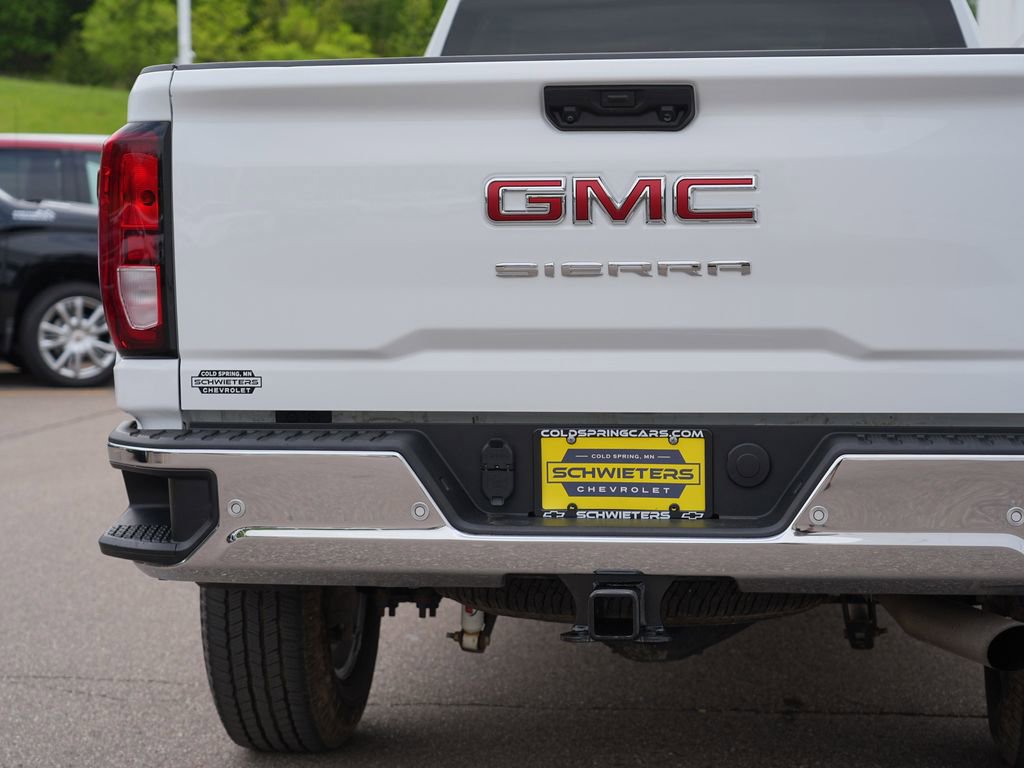 Used 2024 GMC Sierra 3500 Pro AWD/4WD image 10