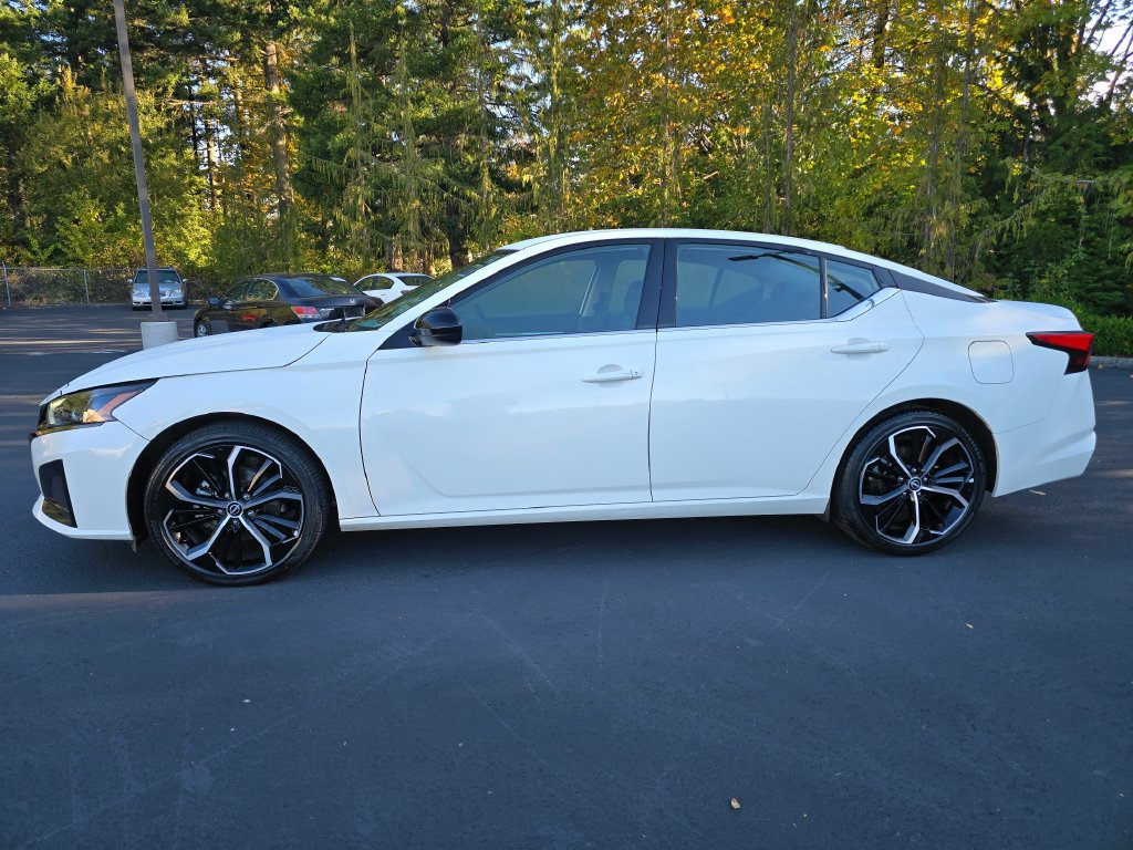 Used 2024 Nissan Altima 2.5 SR FWD image 28