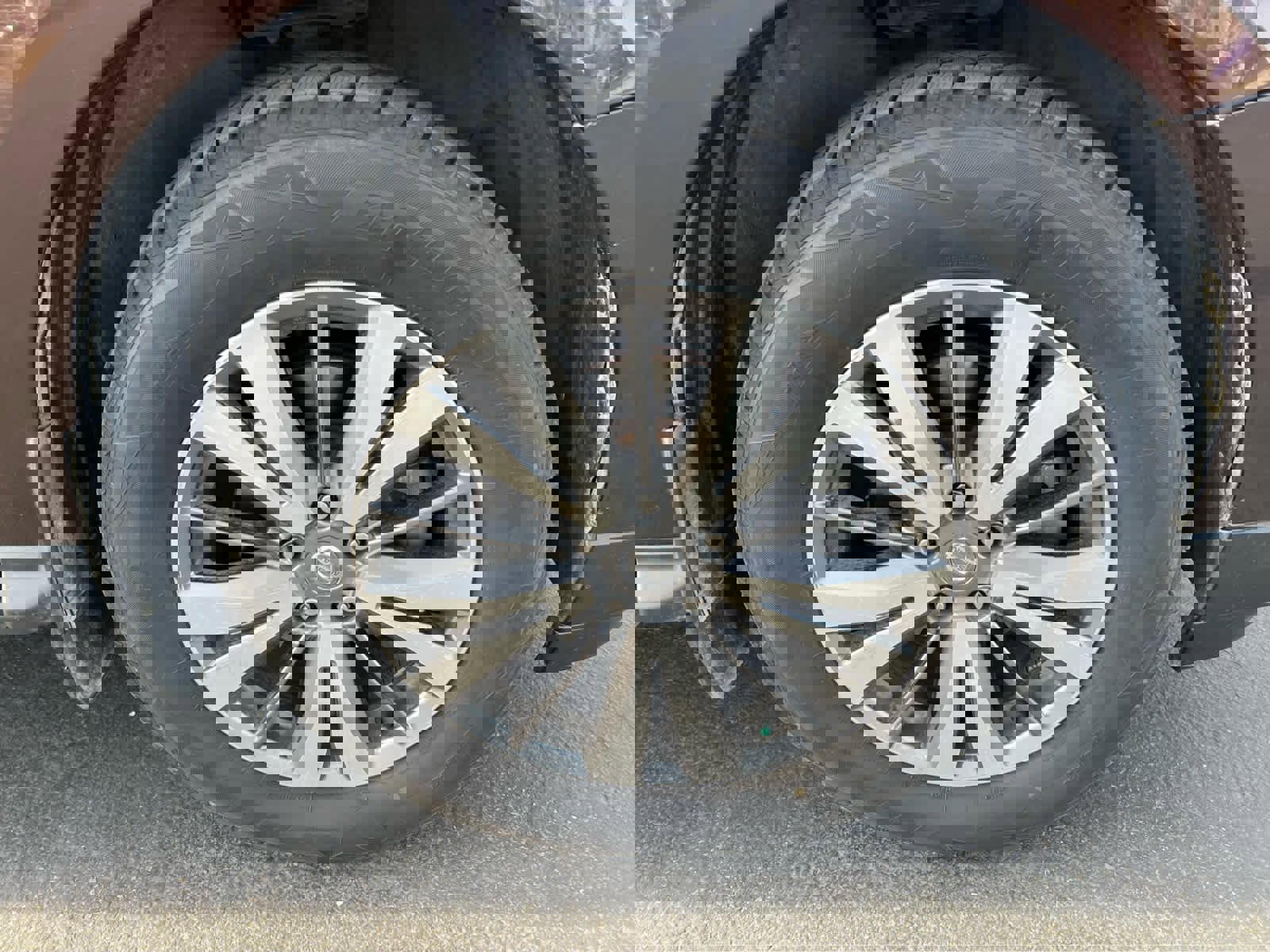 Used 2019 Nissan Pathfinder SL image 16