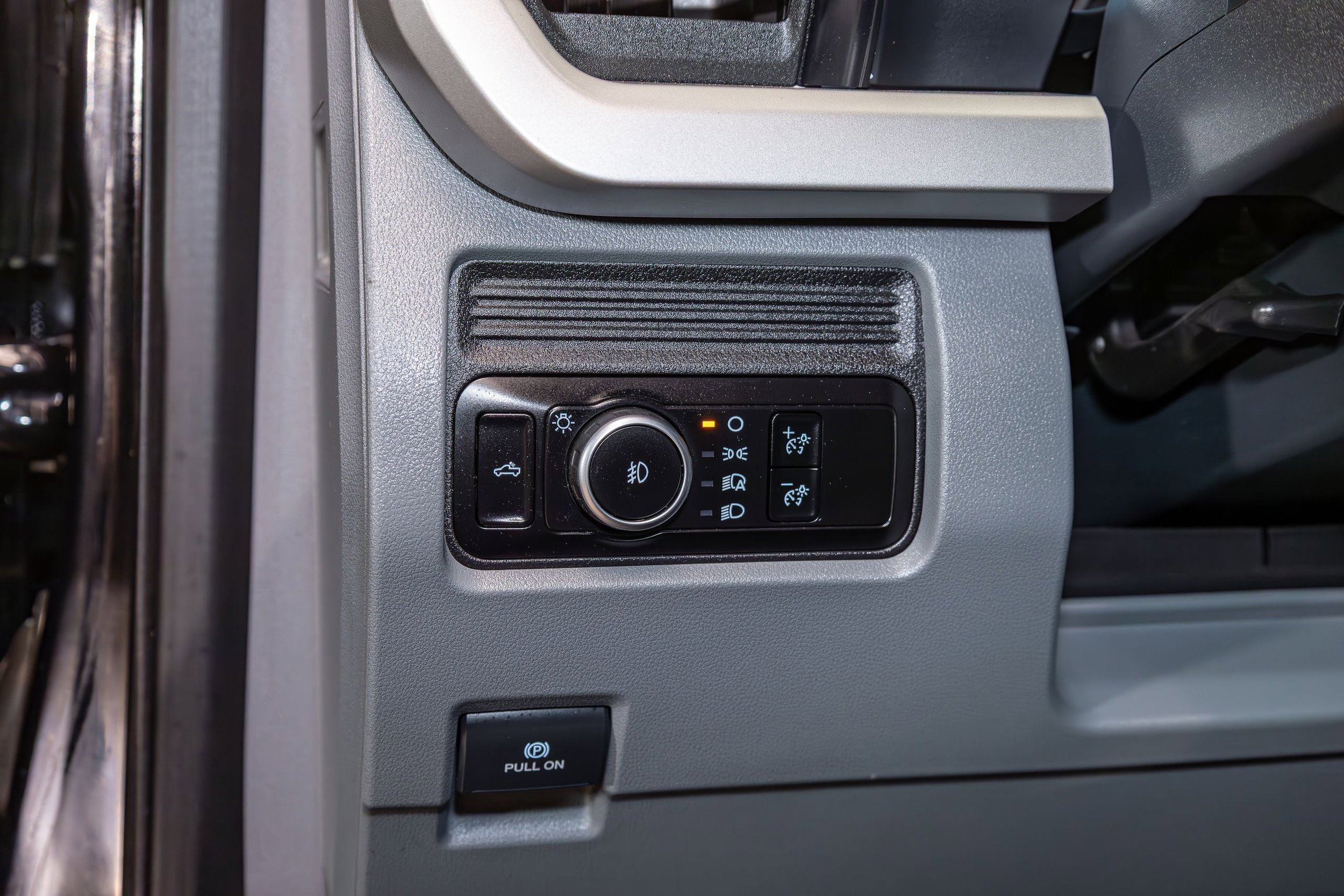 Used 2025 Ford F450 XLT w/ 360-Degree Camera Package AWD/4WD image 18
