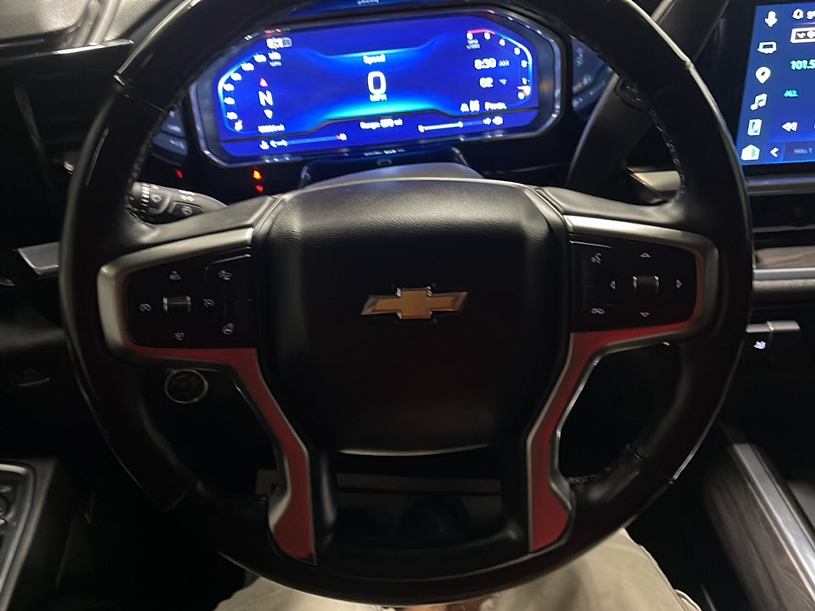 Used 2025 Chevrolet Silverado 3500 LTZ w/ LTZ Plus Package AWD/4WD image 4