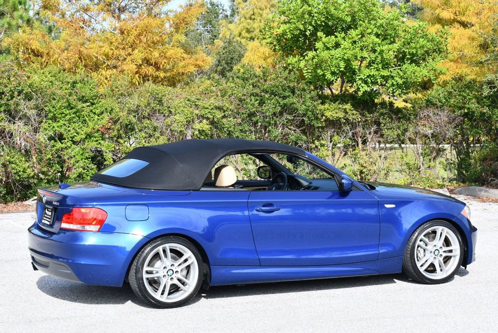 Used 2013 BMW 135i Convertible image 36