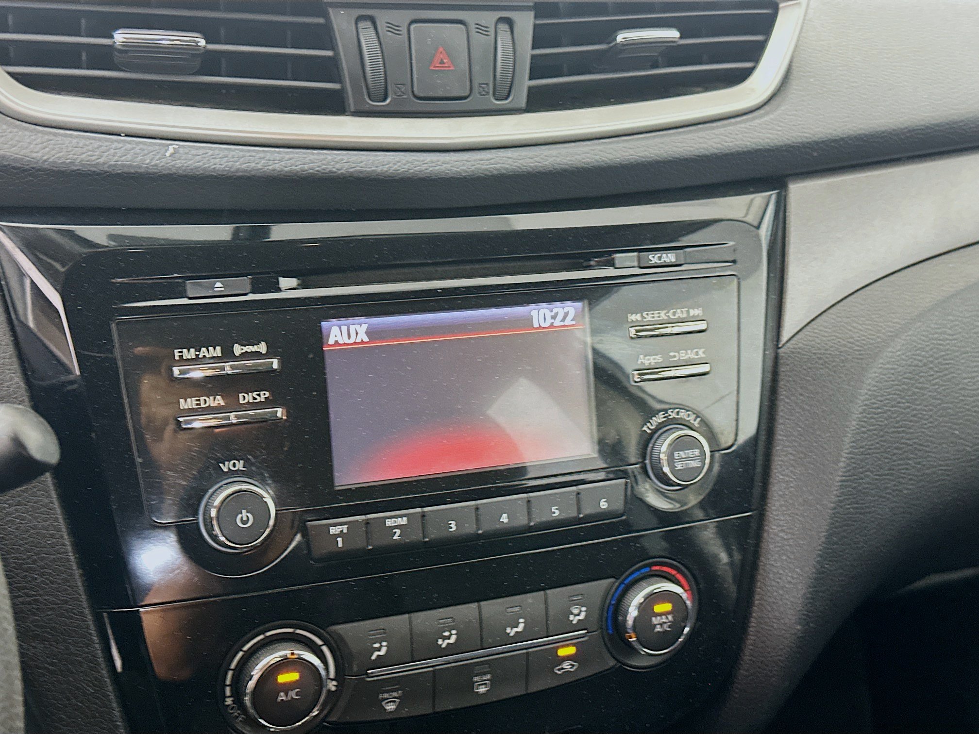 Used 2016 Nissan Rogue S w/ Appearance Package FWD image 19
