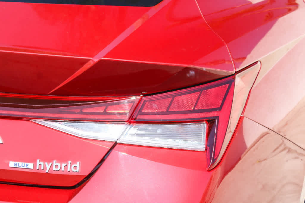 Used 2023 Hyundai Elantra Blue FWD image 7