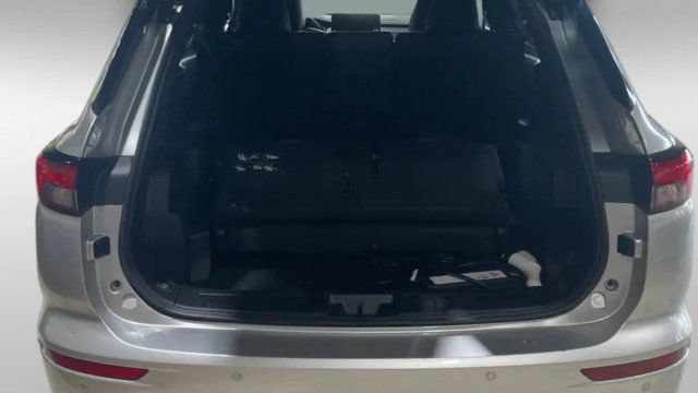 Used 2024 Mitsubishi Outlander SE AWD/4WD image 12