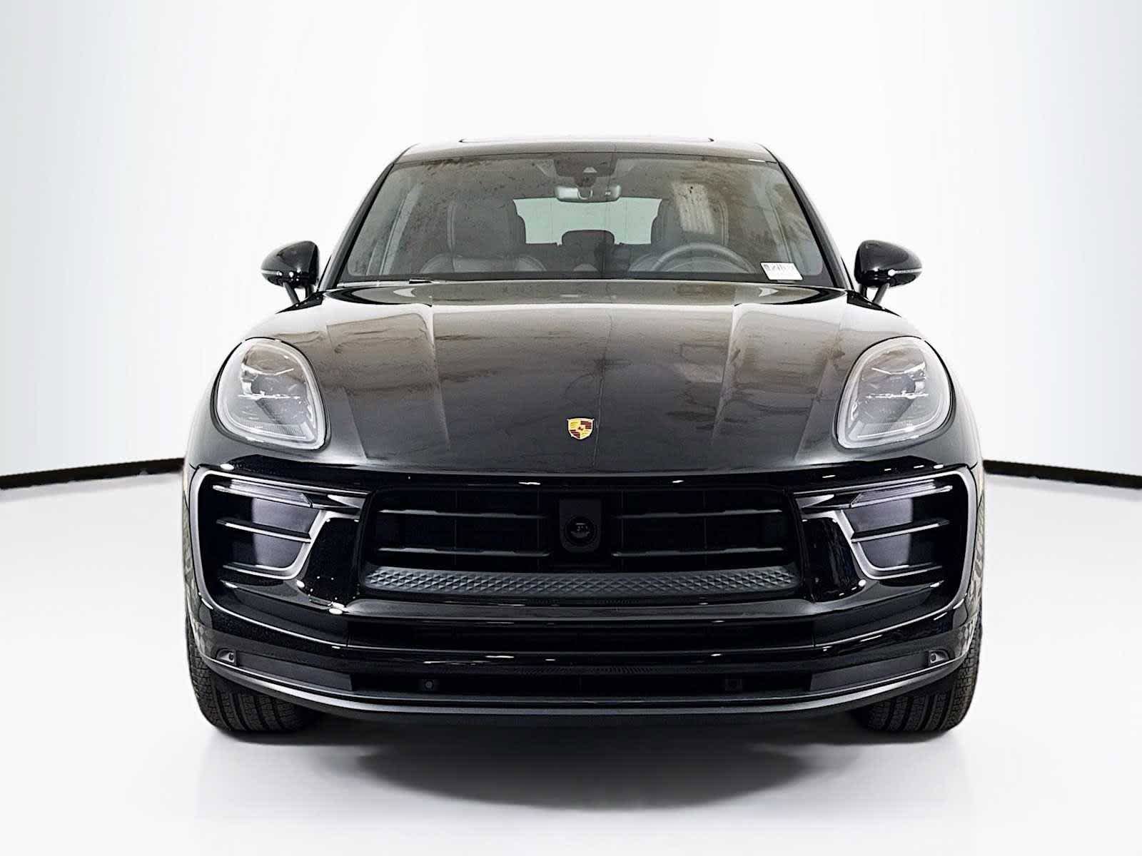 New 2025 Porsche Macan AWD/4WD image 6