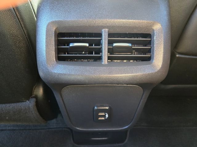 Used 2024 GMC Terrain SLT AWD/4WD image 13