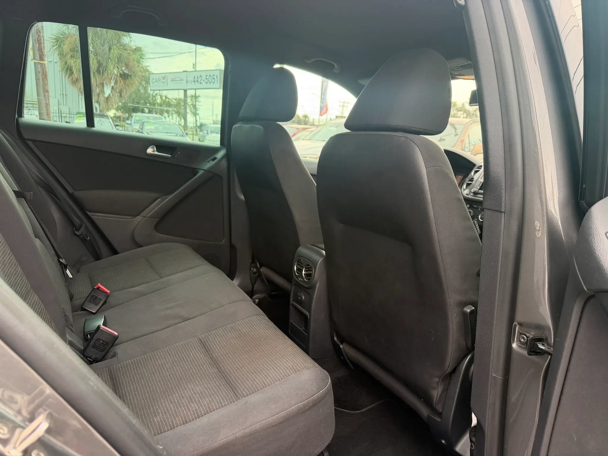 Used 2016 Volkswagen Tiguan R-Line FWD image 12